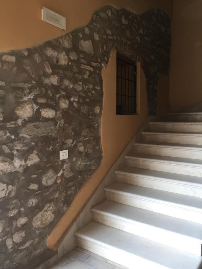 Casa Del Monastero Apartamento Polpenazze del Garda Exterior foto